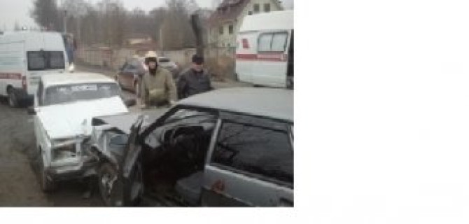 Крупное ДТП на дороге "Вологда - Новая Ладога": один из пассажиров скончался