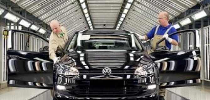 «Гольф» вырывается вперед