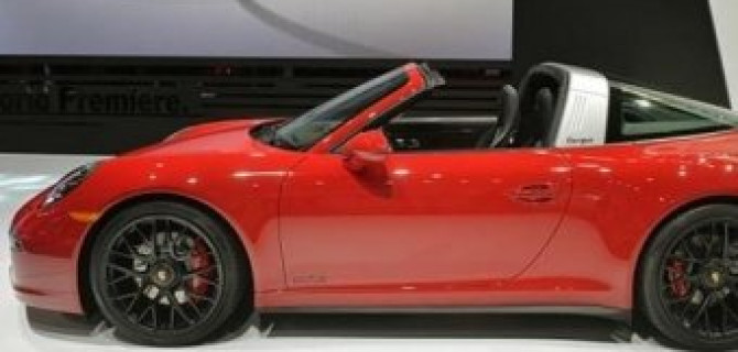 Porsche 911 Targa в ограниченной юбилейной спецсерии разгоняется до 300 км в час!