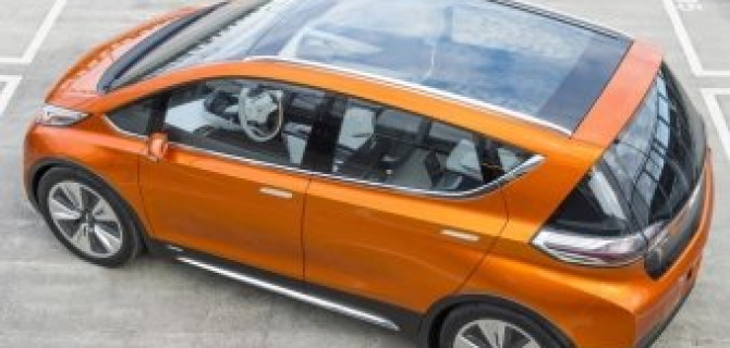 Электрический Chevrolet Bolt обгонит "Теслу"? 