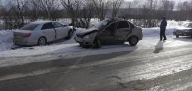 ДТП на трассе под Новокузнецком унесло жизни двух человек