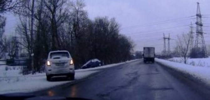 6 февраля около 16 часов в Новосаратовке столкнулись Lifan X60 и ИЖ ОДА