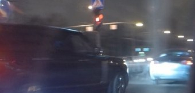 Очередное ДТП на Лесном проспекте - водители не смогли правильно войти в поворот