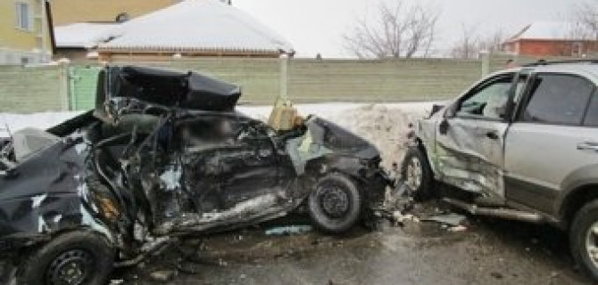 Авария в Чебоксарах унесла жизни двух человек