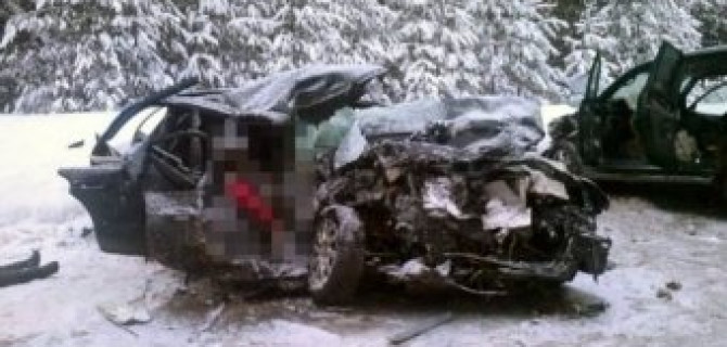 В Кировской области столкнулись две иномарки