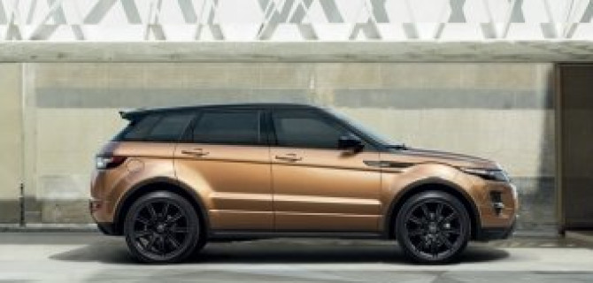  Уверенное движение вперед за рулем Range Rover Evoque