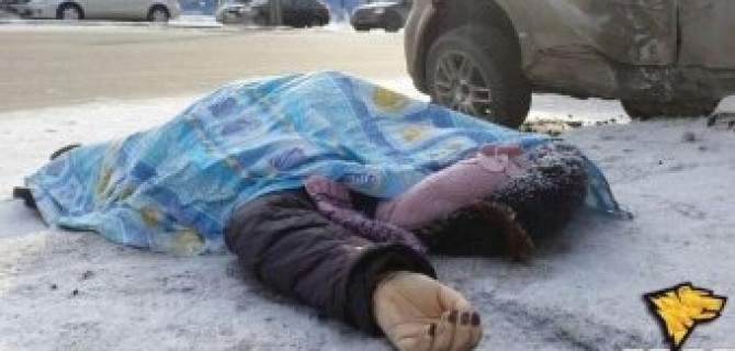 В Новосибирске иномарку отбросило на пешеходов