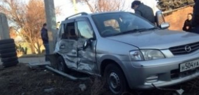 Ростов: в аварию попали беременная женщина и трехлетний мальчик