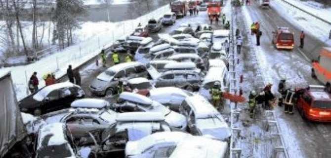  США: при столкновении 40 машин пострадали 11 человек