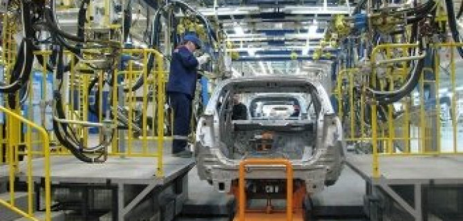 Автопроизводство в Петербурге скатилось на уровень 2011 года