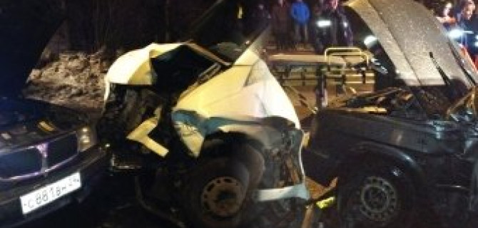 В Архангельске в ДТП с маршруткой пострадали девять человек