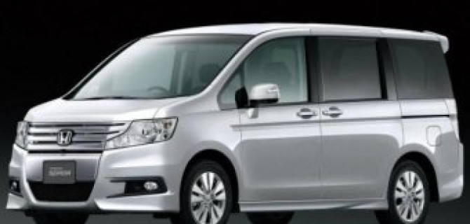 «Honda StepWGN» представила новый минивэн в Японии