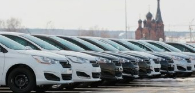 В Калуге автозавод объявил о сокращении выпуска продукции