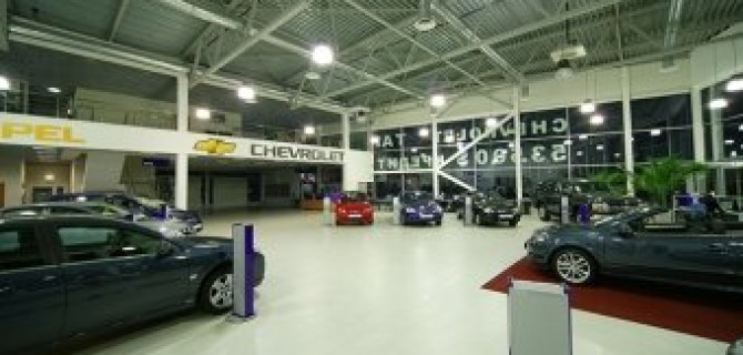 В автосалонах удивляются вопросам про скидки на автомобили General Motors