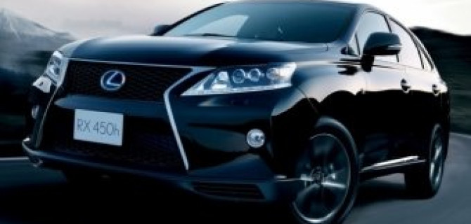 Lexus в марте установил рекорд продаж в России