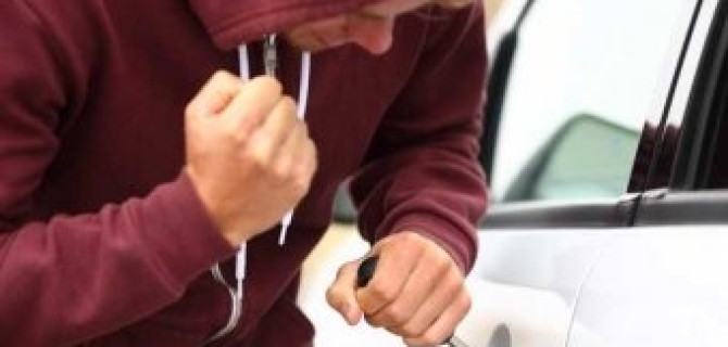 Изменить уголовную статью об угонах машин потребовал Конституционный суд России 