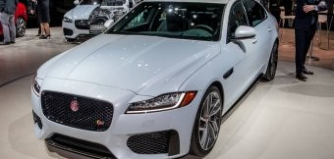 Обзор седана Jaguar XF 2016 года