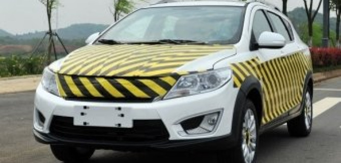 Jaguar: премьера F-Pace во Франкфурте