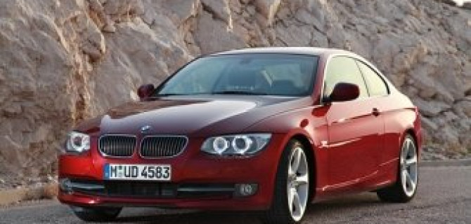 BMW отзывает машины в России