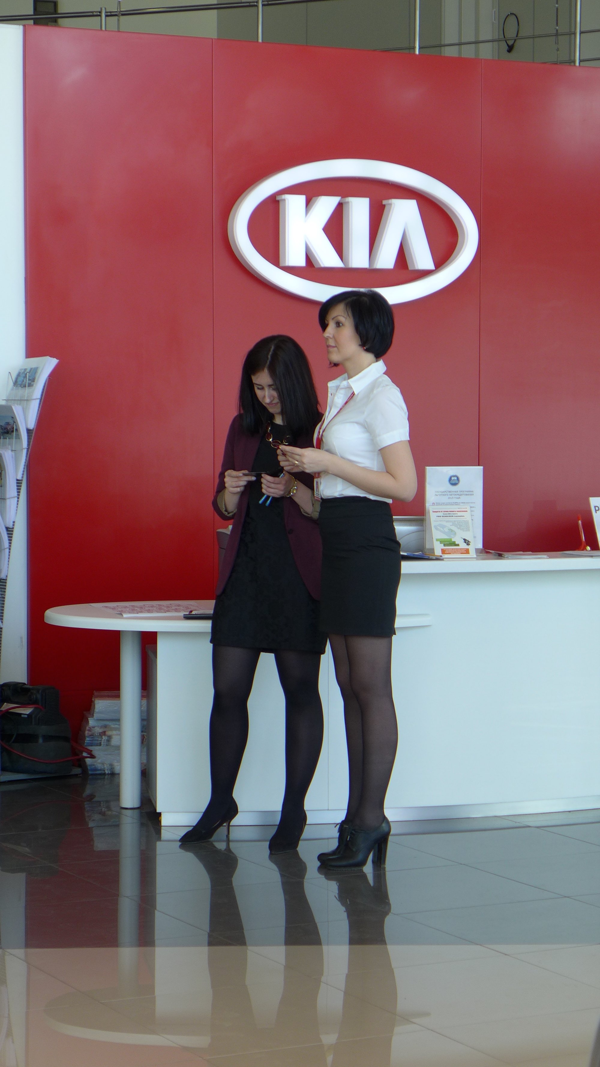 Новый Kia Rio был представлен публике в дилерском центре Шувалово - машина оказалась весьма симпатичной! Новый Kia Rio - презентация в "Kia Шувалово"