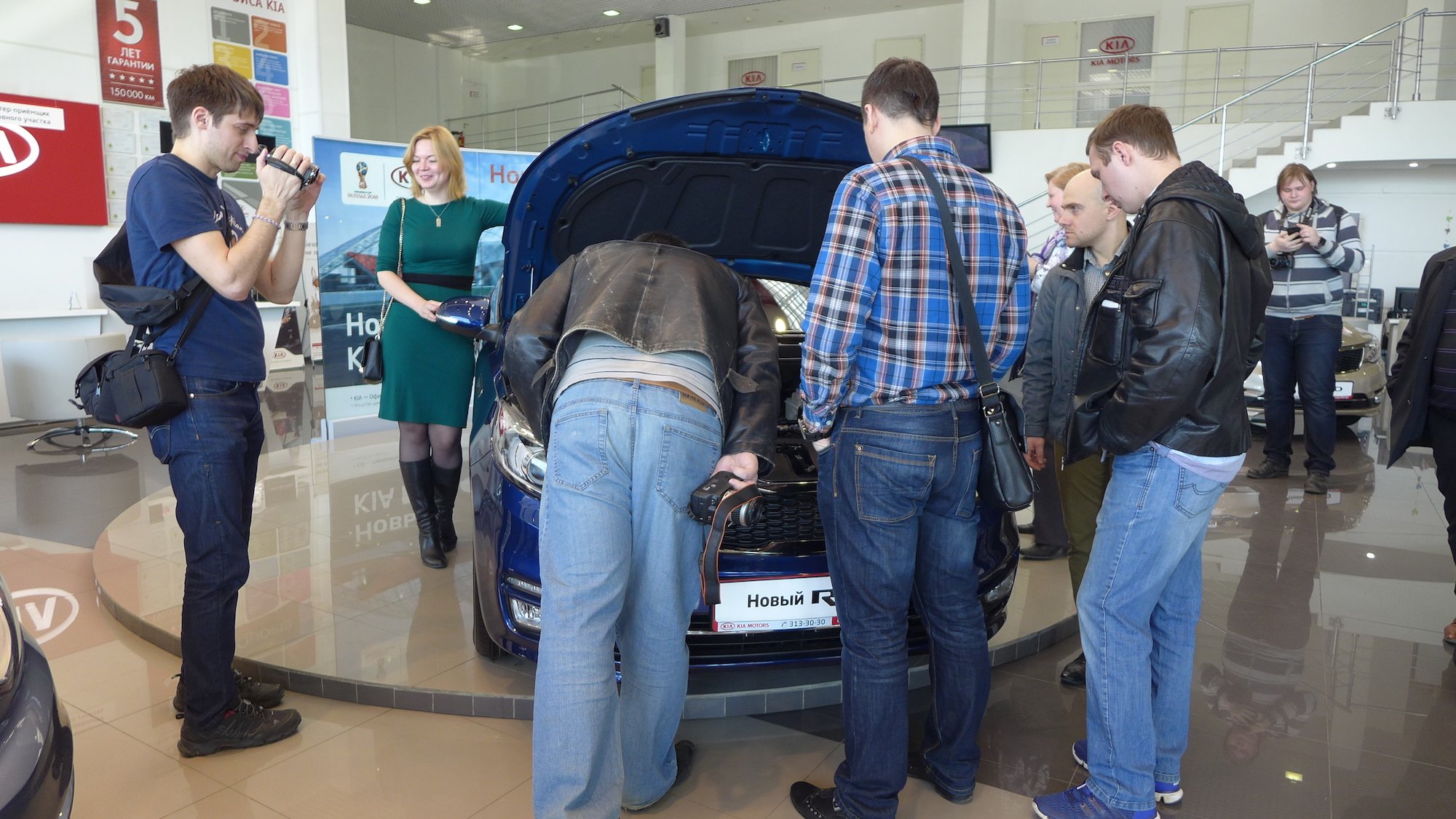 Новый Kia Rio был представлен публике в дилерском центре Шувалово - машина оказалась весьма симпатичной! Новый Kia Rio - презентация в "Kia Шувалово"