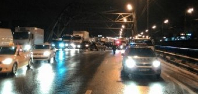 2 человека погибли на МКАД в ДТП из 20 машин