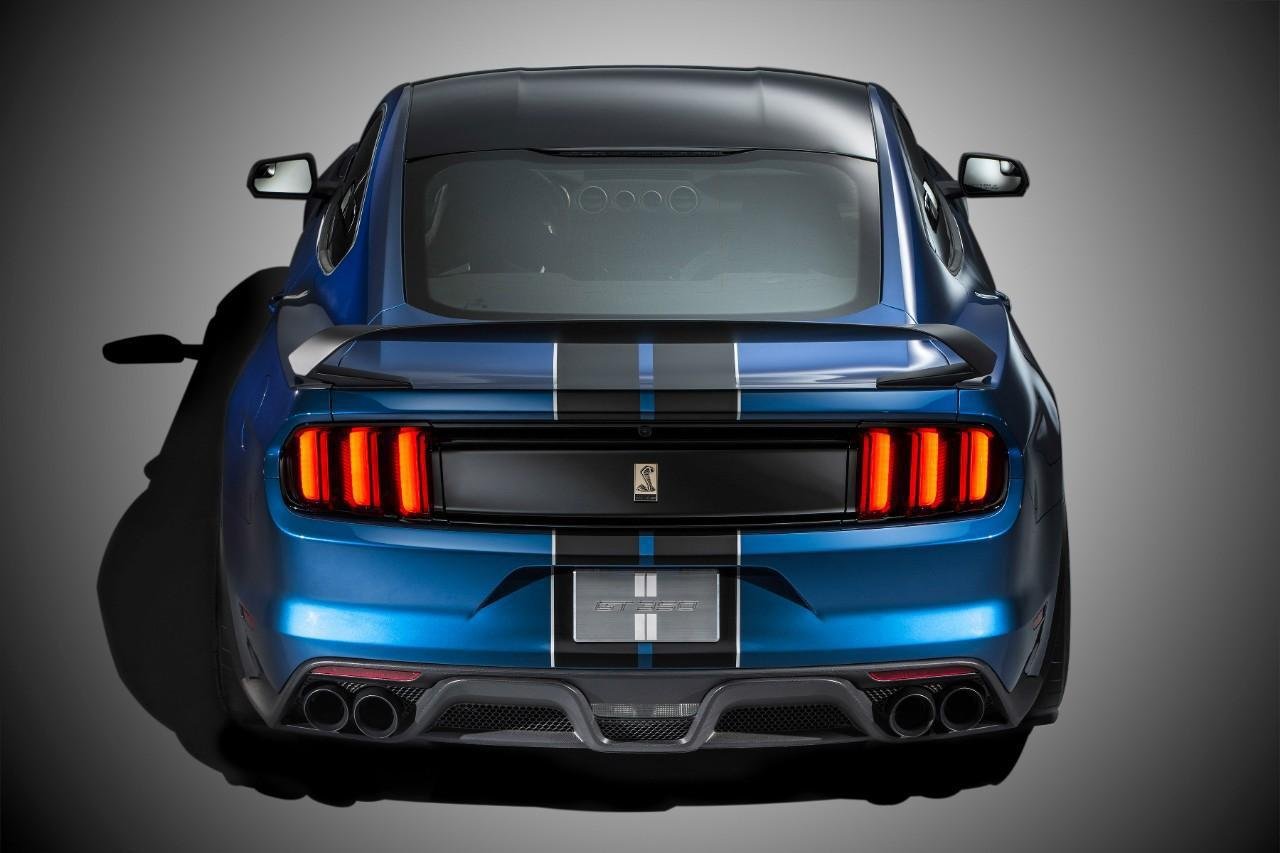 Ford Shelby GT350 выпустят 100 экземпляров, а GT350R всего 37 Ford Shelby GT350 2.jpg