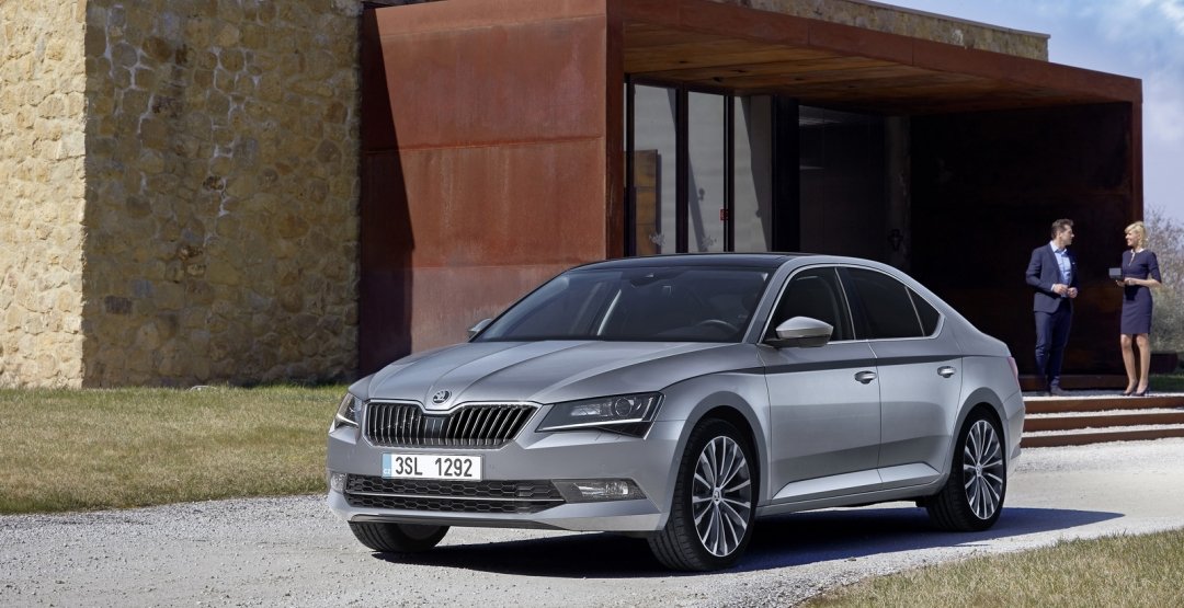 Накануне начала продаж в Европе Skoda представила галерею фото Superb 2015 Skoda Superb 2015 13.jpg
