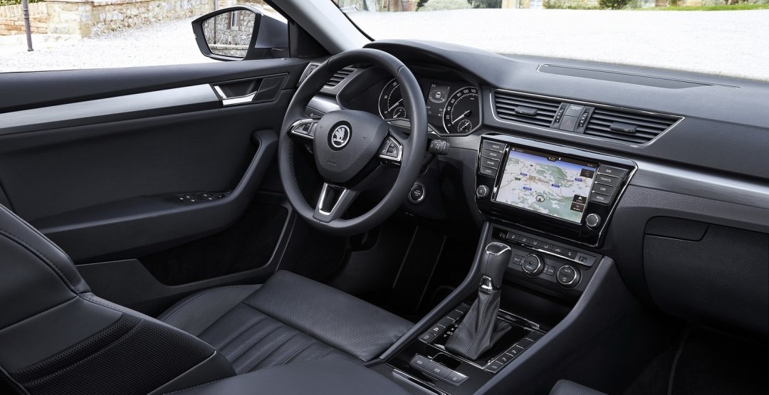Накануне начала продаж в Европе Skoda представила галерею фото Superb 2015 Skoda Superb 2015 7.jpg
