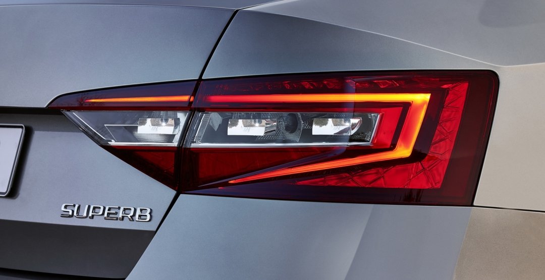 Накануне начала продаж в Европе Skoda представила галерею фото Superb 2015 Skoda Superb 2015 6.jpg