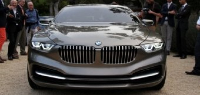 Новый флагман BMW M7 может появиться уже в следующем году