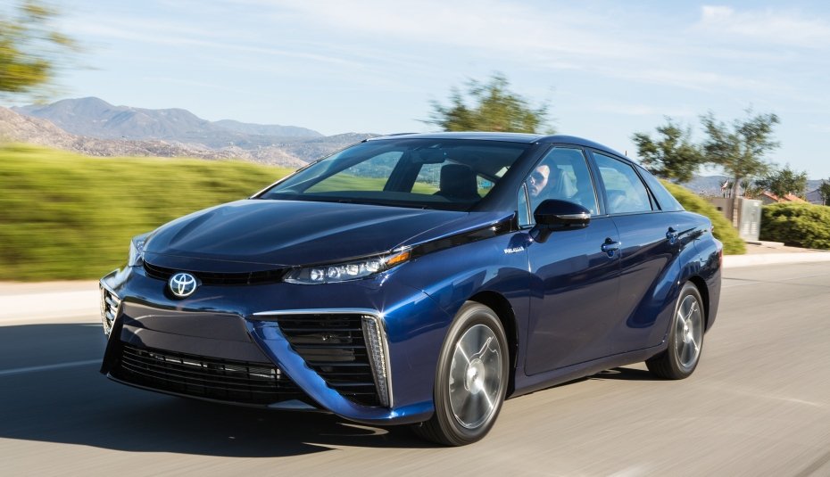 Водородный Toyota Mirai выйдет на рынок США этой осенью Toyota Mirai.jpg