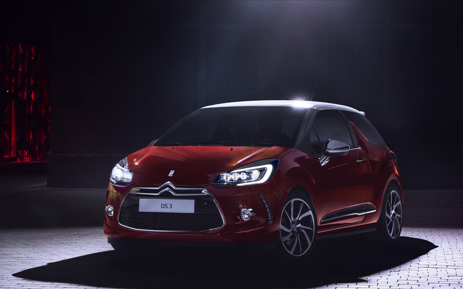 Новая трансмиссия EAT6 в Citroen DS3 позволит экономить на топливе Citroen DS3 2015 1.jpg