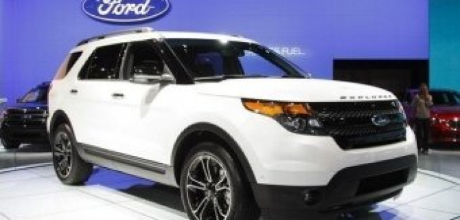 Обновленный внедорожник Ford Explorer появится в России в 2015 году