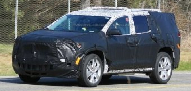 Фотошпионы засняли закамуфлированный GMC Acadia