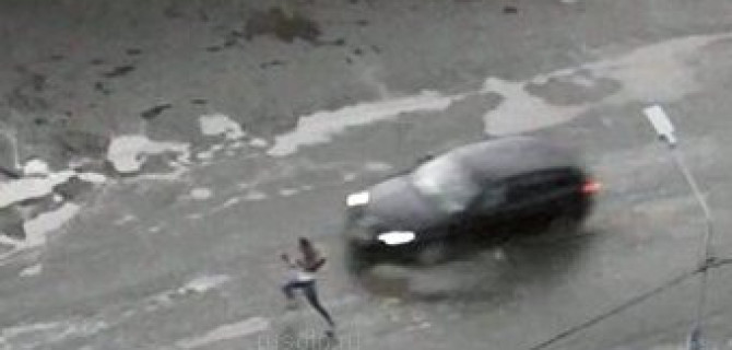 В Серове водитель Audi сбил школьницу