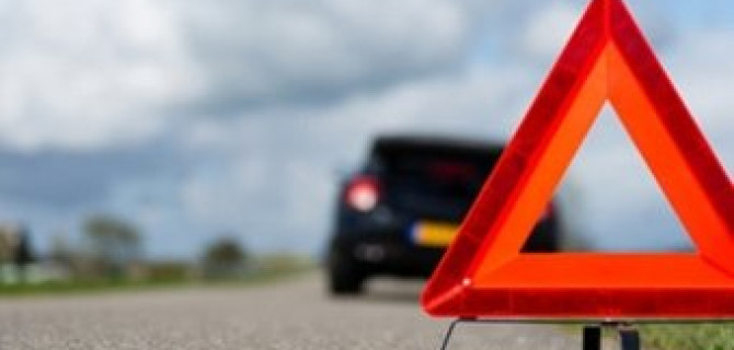 В ДТП с тремя машинами на Мурманском шоссе пострадали пятеро, в том числе дети