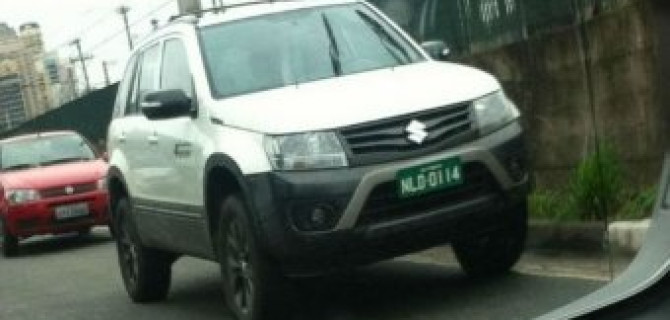 Suzuki тестирует обновленный внедорожник Grand Vitara