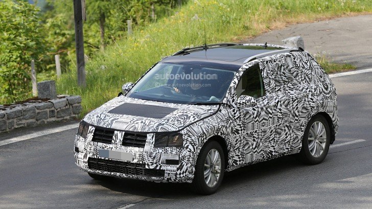 Новый кроссовер Volkswagen Tiguan сфотографирован во время дорожных тестов новый Volkswagen Tiguan 3.jpg