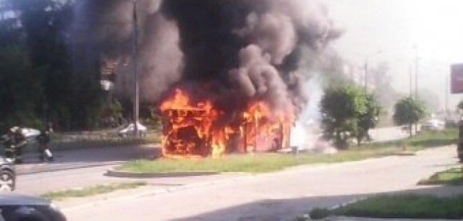 В Казани сгорел пассажирский автобус