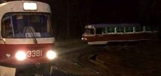 В Москве перевернулся трамвай