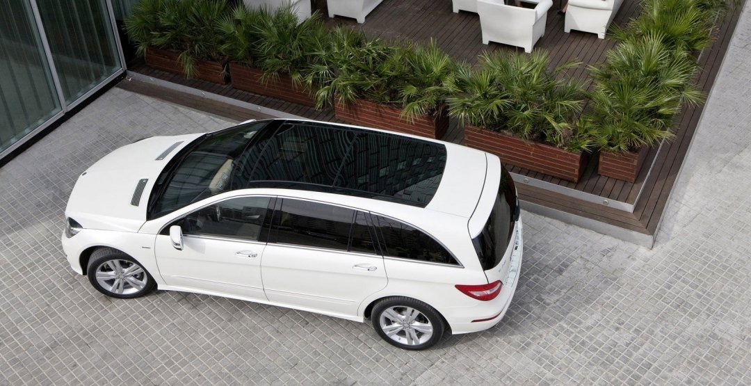 Mercedes-Benz планирует создание второго поколения минивэна R-Class Mercedes R-Class 1.jpg