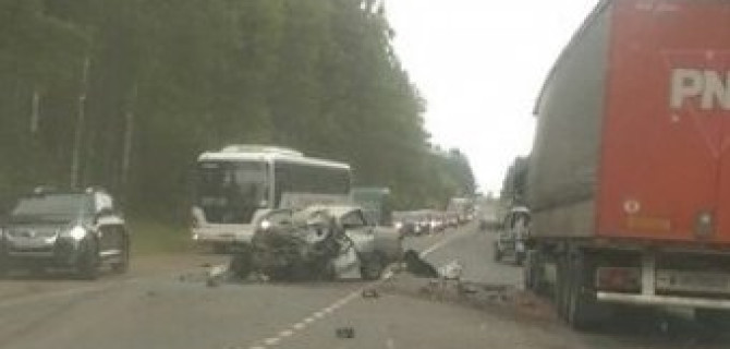  Смертельное ДТП на Киевском шоссе – столкнулись фура и ВАЗ