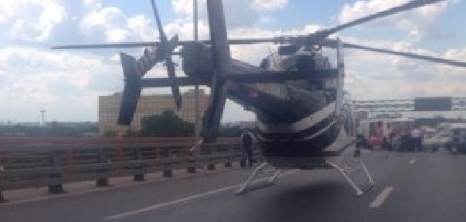 На место ДТП на вантовом мосту в Петербурге прилетал вертолет