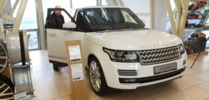 Последние Land Rover Defender. Специальные серии Heritage и Adventure в АРТЕКС