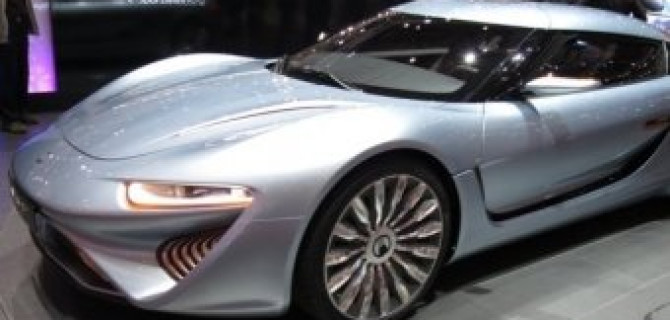 В Женеве представлен первый в мире нано-электромобиль