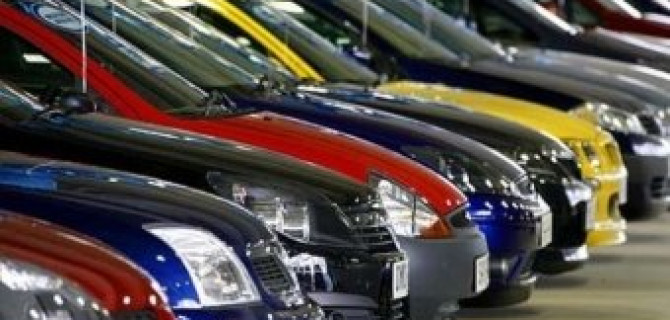 Названы автомобили-кандидаты на статус «автомобиль года» в США