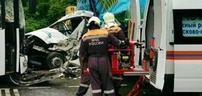 В Сочи в ДТП с автобусом один человек погиб и шестеро пострадали