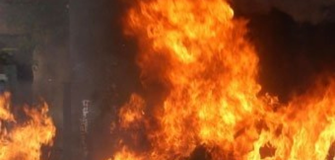 На ТТК в Москве три человека заживо сгорели в BMW