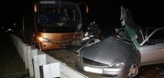 На Ставрополье в ДТП с автобусом  пострадало четыре человека